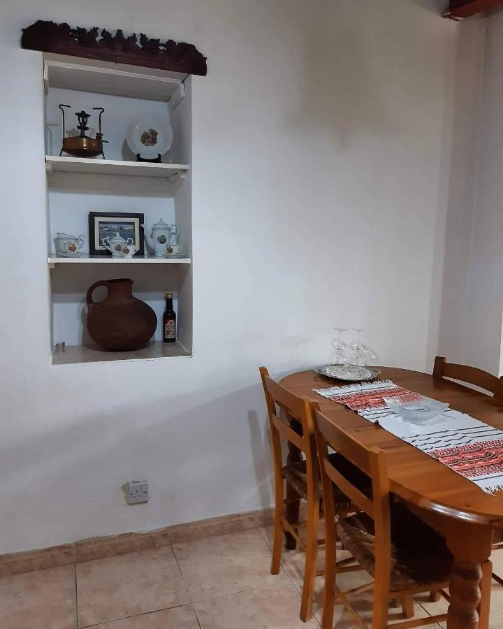 John' S House In Omodos Guest House ลิมาซอล ภายนอก รูปภาพ