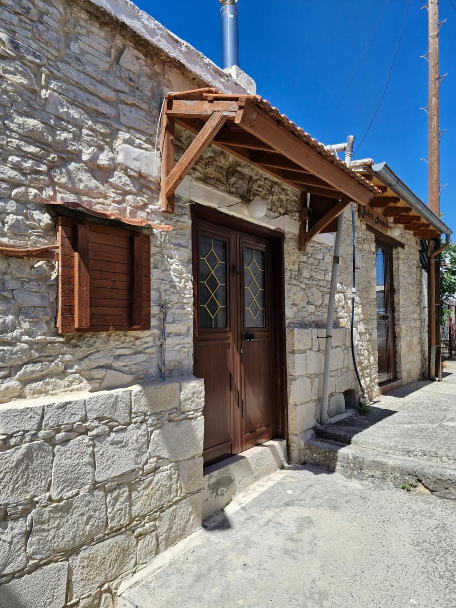 John' S House In Omodos Guest House ลิมาซอล ภายนอก รูปภาพ
