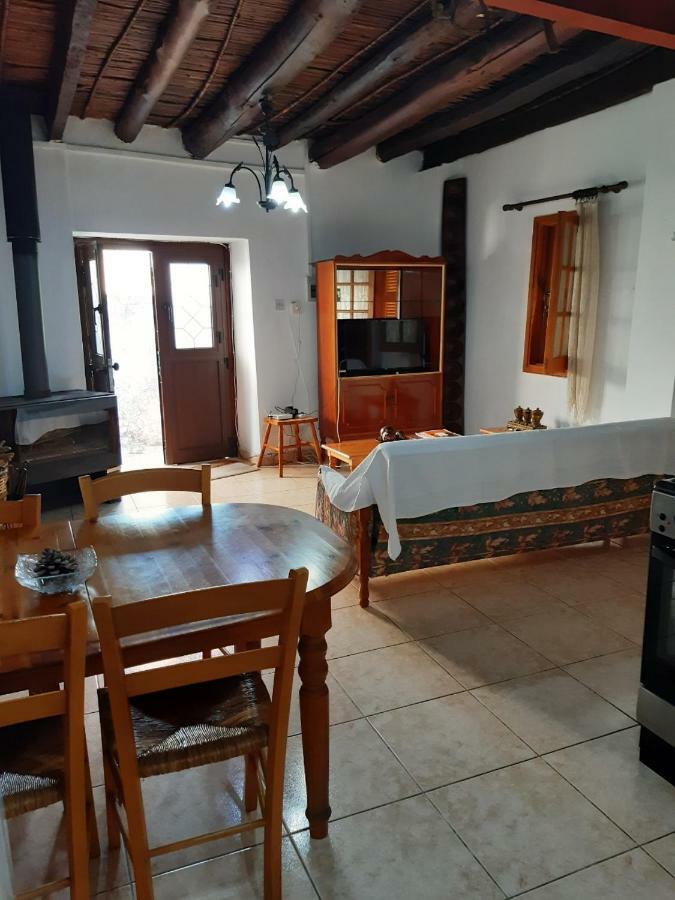 John' S House In Omodos Guest House ลิมาซอล ภายนอก รูปภาพ